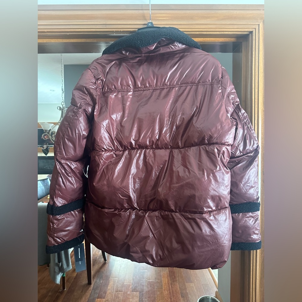๐ French Connection Maroon Puffer Jacket with Sherpa Detail. XL. - Picture 8 of 9